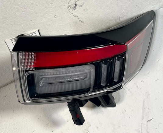 2024 - 2026 HONDA PROLOGUE REAR RIGHT SIDE OUTER TAIL LIGHT ASSEMBLY