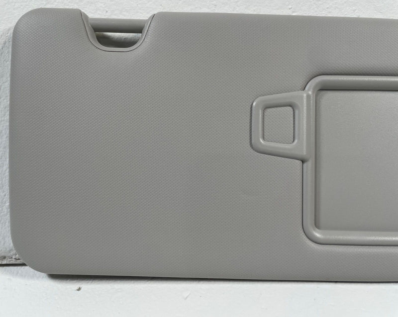 Load image into Gallery viewer, 2022-2026 HYUNDAI TUCSON SEL FRONT LEFT DRIVER SUNVISOR SUN VISOR GRAY # 110147
