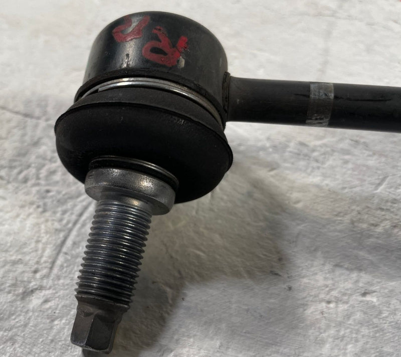 Load image into Gallery viewer, 22-25 HYUNDAI TUCSON REAR RIGHT STABILIZER SWAY ANTI ROLL BAR END LINK # 108737
