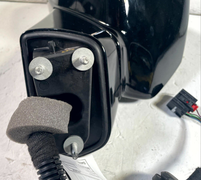 Load image into Gallery viewer, 2024 - 2026 HONDA PROLOGUE FRONT LEFT DRIVER SIDE REAR VIEW DOOR MIRROR # 114311
