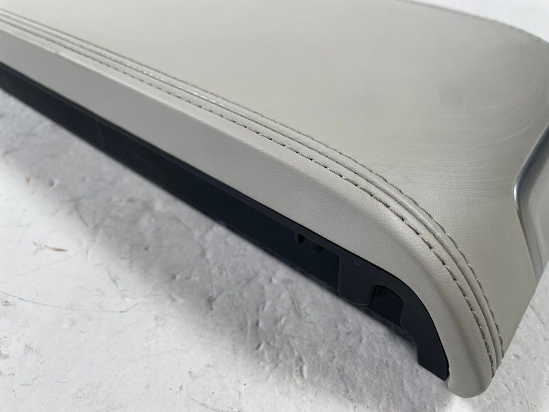 Load image into Gallery viewer, 2024-2026 HYUNDAI SANTA FE CENTER CONSOLE ARMREST ARM REST LID COVER # 112875
