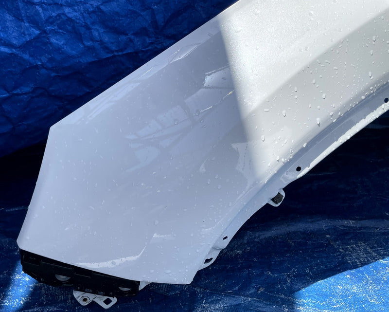 Load image into Gallery viewer, HONDA PILOT FRONT LEFT SIDE FENDER ASSEMBLY WHITE (NH883P) 2023-2025 # 109690
