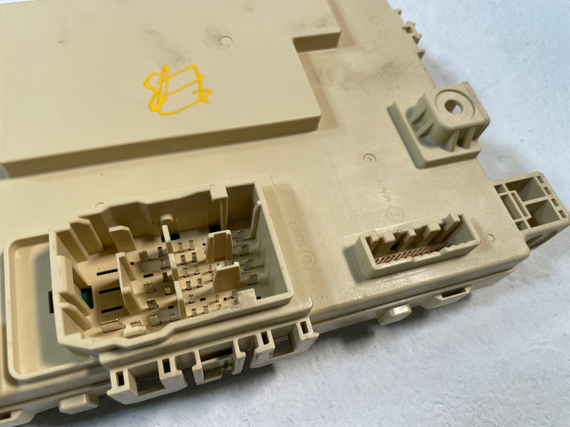 Load image into Gallery viewer, 22-24 HYUNDAI TUCSON DASH DASHBOARD FUSE RELAY JUNCTION BOX BLOCK 2.5L # 107347
