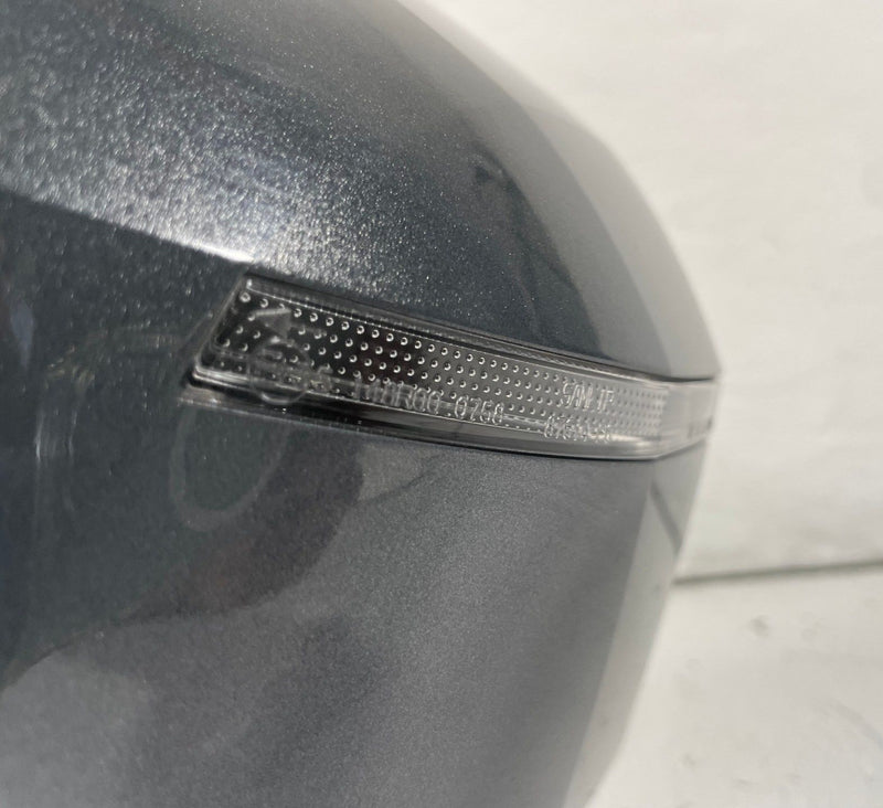 Load image into Gallery viewer, 2024-2026 HYUNDAI SANTA FE FRONT LEFT SIDE VIEW DOOR MIRROR GRAY (PE2) # 112857
