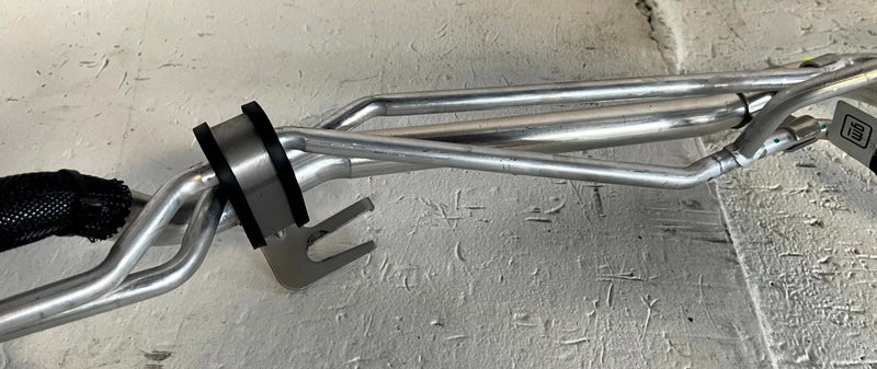 Load image into Gallery viewer, 24-25 HONDA PROLOGUE AC AIR CONDITIONING EVAPORATOR HOSE TUBE PIPE LINE # 114286
