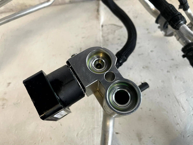 Load image into Gallery viewer, 24-25 HONDA PROLOGUE AC AIR CONDITIONING EVAPORATOR HOSE TUBE PIPE LINE # 114286
