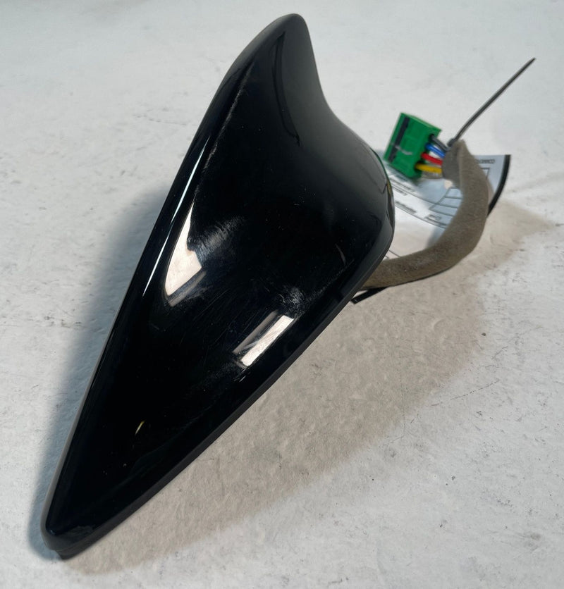 Load image into Gallery viewer, 22-24 HYUNDAI TUCSON SANTA CRUZ SHARK ROOF FIN RADIO ANTENNA BLACK 2.5L # 107351
