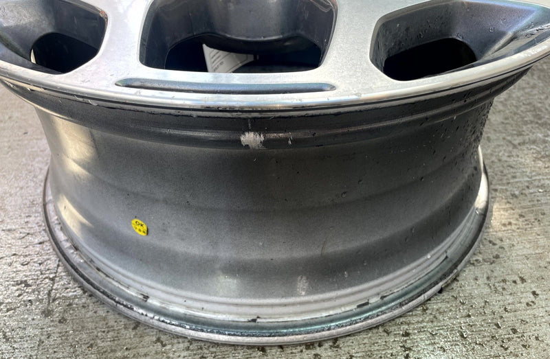 Load image into Gallery viewer, 2020-2022 KIA TELLURIDE EX WHEEL RIM 18" 18X7.5J 49.5 W/ CAP 5 Y-SPOKE # 114390
