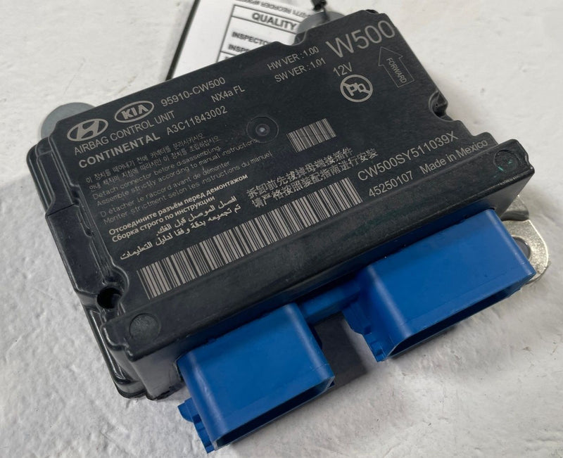 Load image into Gallery viewer, 25-26 HYUNDAI TUCSON SRS AIRBAG AIR BAG DIAGNOSTIC CONTROL MODULE UNIT # 110179
