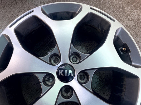 2020-2022 KIA TELLURIDE EX WHEEL RIM 18" 18X7.5J 49.5 W/ CAP 5 Y-SPOKE