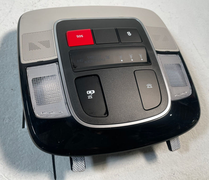 Load image into Gallery viewer, 2022-2024 HYUNDAI TUCSON FRONT ROOF OVERHEAD CONSOLE DOME LAMP LIGHT# 107352
