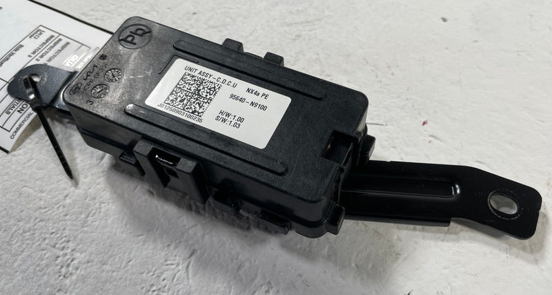 Load image into Gallery viewer, 25-26 HYUNDAI TUCSON CDC CHASSIS DOMAIN CONTROL MODULE 95640-N9100 2.5L # 110185

