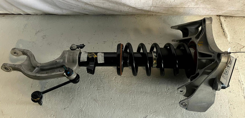 Load image into Gallery viewer, 2024 HONDA PROLOGUE FWD FRONT RIGHT SHOCK STRUT ABSORBER W/ YOKE MOUNT # 114291
