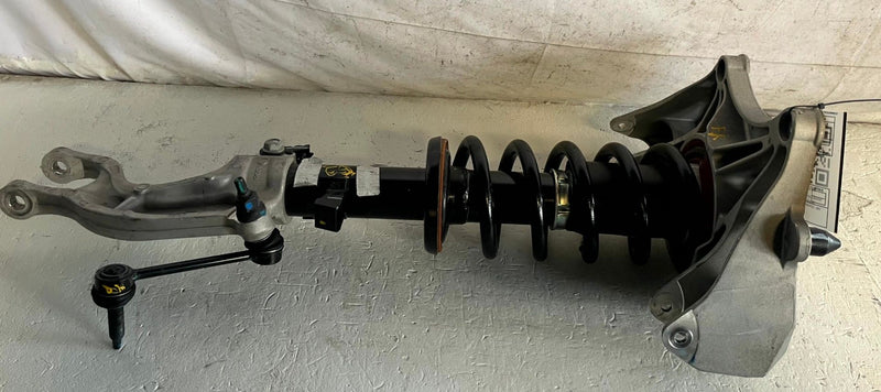 Load image into Gallery viewer, 2024 HONDA PROLOGUE FWD FRONT RIGHT SHOCK STRUT ABSORBER W/ YOKE MOUNT # 114291
