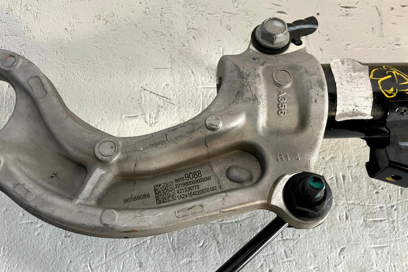 Load image into Gallery viewer, 2024 HONDA PROLOGUE FWD FRONT RIGHT SHOCK STRUT ABSORBER W/ YOKE MOUNT # 114291
