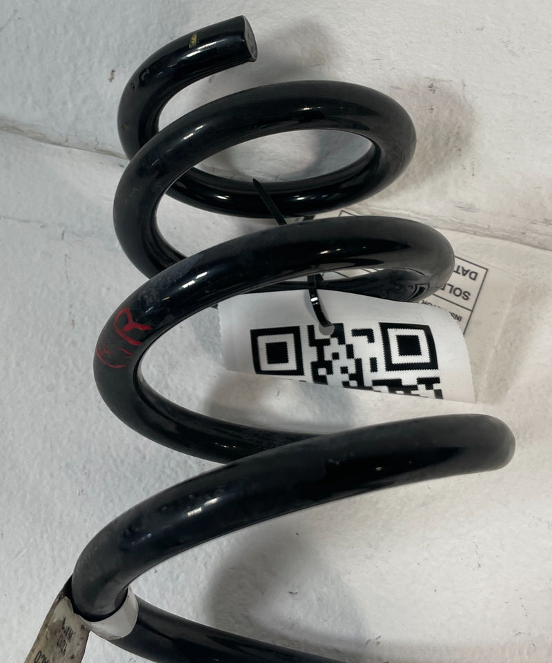 Load image into Gallery viewer, 22-24 HYUNDAI TUCSON FWD REAR LEFT OR RIGHT SIDE SUSPENSION COIL SPRING # 106076
