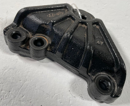 2021-2026 HYUNDAI SANTA FE FRONT RIGHT ENGINE MOUNT SUPPORT BRACKET 2.5L