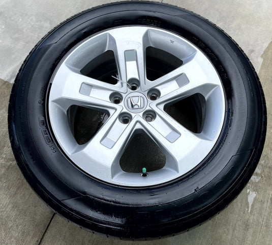 HONDA PILOT LX 18x8 5 STRAIGHT SPOKE ALLOY WHEEL W/TIRE (ONLY#1) 23-24 # 109693