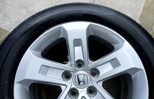 HONDA PILOT LX 18x8 5 STRAIGHT SPOKE ALLOY WHEEL W/TIRE (ONLY#1) 23-24 # 109693