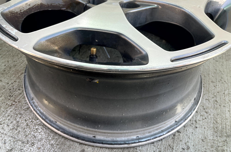 Load image into Gallery viewer, 2020-2022 KIA TELLURIDE EX WHEEL RIM 18" 18X7.5J 49.5 W/ CAP 5 Y-SPOKE # 114391
