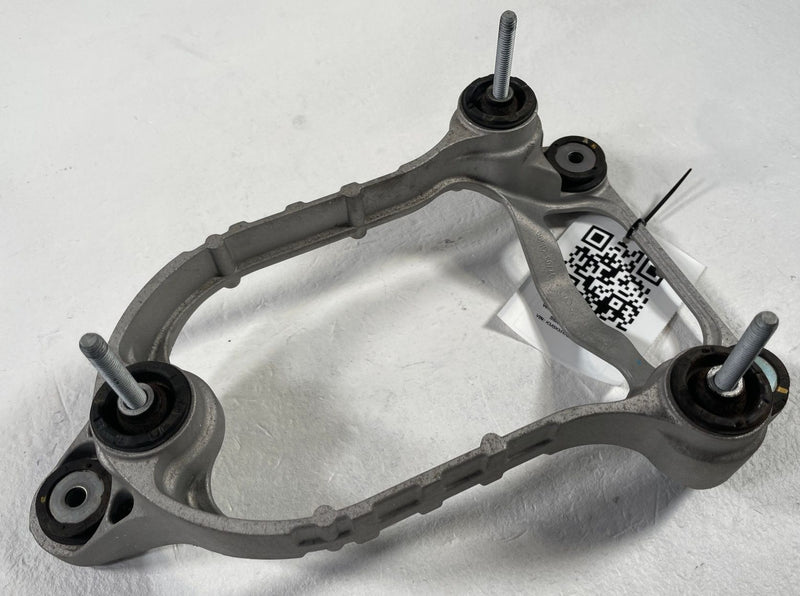 Load image into Gallery viewer, 22-26 HYUNDAI IONIQ 5 RWD AC AIR CONDITIONER COMPRESSOR MOUNT BRACKET # 108820
