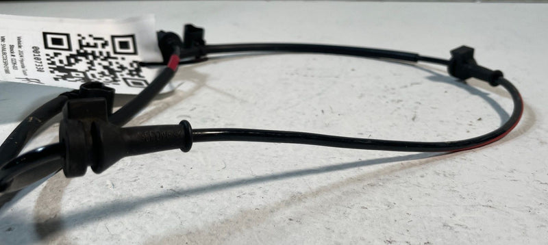 Load image into Gallery viewer, 2022 - 2025 HYUNDAI TUCSON FRONT RIGHT SIDE ABS WHEEL SPEED SENSOR # 107330
