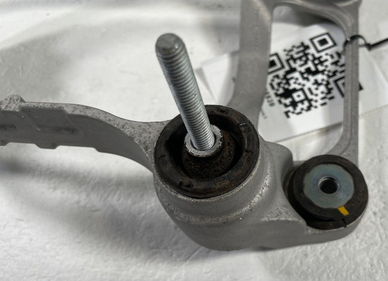 Load image into Gallery viewer, 22-26 HYUNDAI IONIQ 5 RWD AC AIR CONDITIONER COMPRESSOR MOUNT BRACKET # 108820
