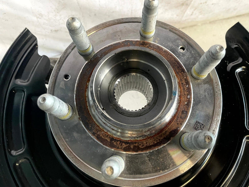 Load image into Gallery viewer, 2024-2026 HONDA PROLOGUE FRONT RIGHT SIDE STEERING SPINDLE KNUCKLE &amp; HUB #114292
