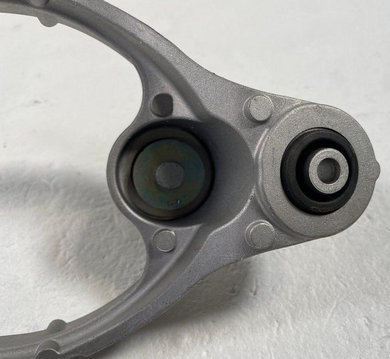 Load image into Gallery viewer, 22-26 HYUNDAI IONIQ 5 RWD AC AIR CONDITIONER COMPRESSOR MOUNT BRACKET # 108820
