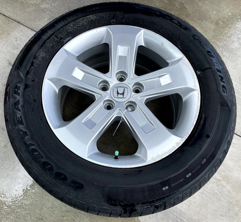 Load image into Gallery viewer, HONDA PILOT LX 18x8 5 STRAIGHT SPOKE ALLOY WHEEL W/TIRE (ONLY#1) 23-24 # 109692
