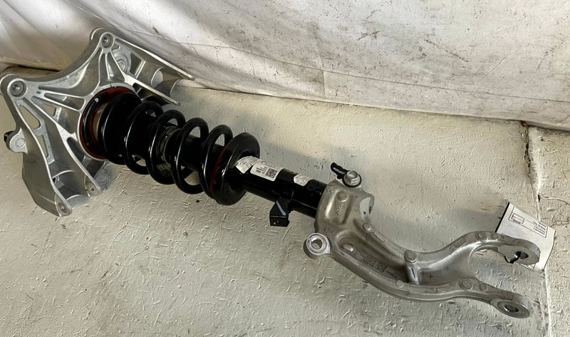 Load image into Gallery viewer, 2024 HONDA PROLOGUE FWD FRONT LEFT SHOCK STRUT ABSORBER W/ YOKE MOUNT # 114269
