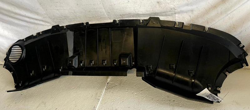 Load image into Gallery viewer, 2024-2026 HONDA PROLOGUE REAR UNDER BODY DEFLECTOR SPLASH SHIELD COVER # 114305
