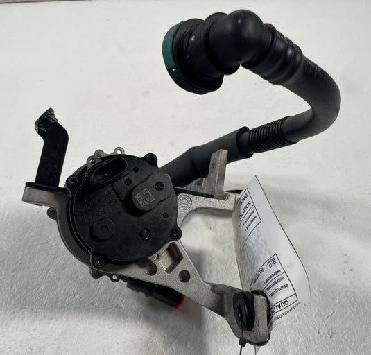2022-24 HYUNDAI IONIQ 5 ENGINE MOTOR WATER COOLANT PUMP HOSE W/ BRACKET