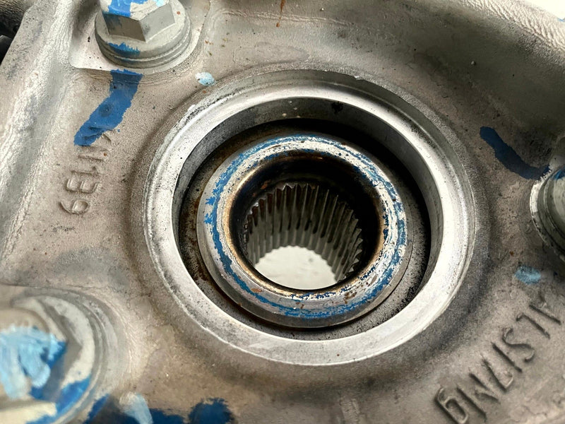 Load image into Gallery viewer, 2024-2026 HONDA PROLOGUE FRONT LEFT SIDE STEERING SPINDLE KNUCKLE &amp; HUB # 114270
