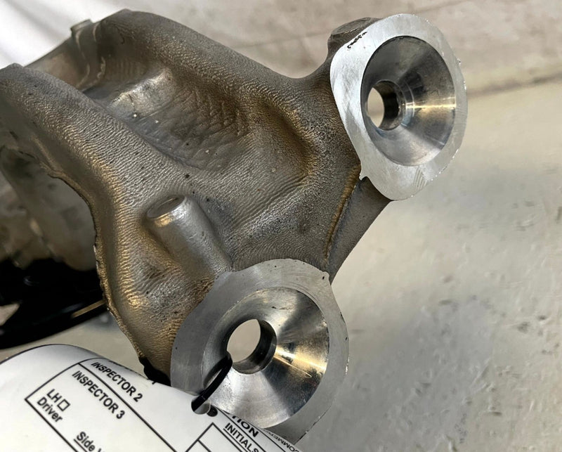 Load image into Gallery viewer, 2024-2026 HONDA PROLOGUE FRONT LEFT SIDE STEERING SPINDLE KNUCKLE &amp; HUB # 114270
