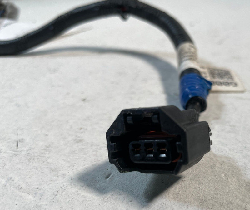 Load image into Gallery viewer, 2022-2025 HYUNDAI TUCSON AWD REAR DIFFERENTIAL AXLE CARRIER WIRE HARNESS #107339
