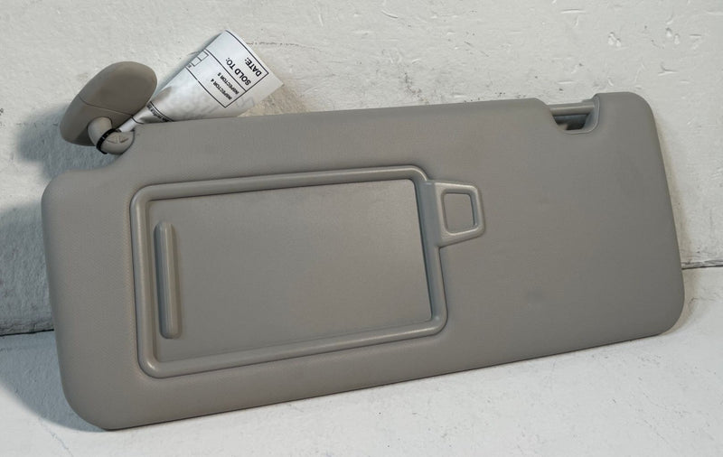 Load image into Gallery viewer, 2022-25 HYUNDAI TUCSON FRONT LEFT DRIVER SIDE SUNVISOR SUN VISOR GRAY # 107320

