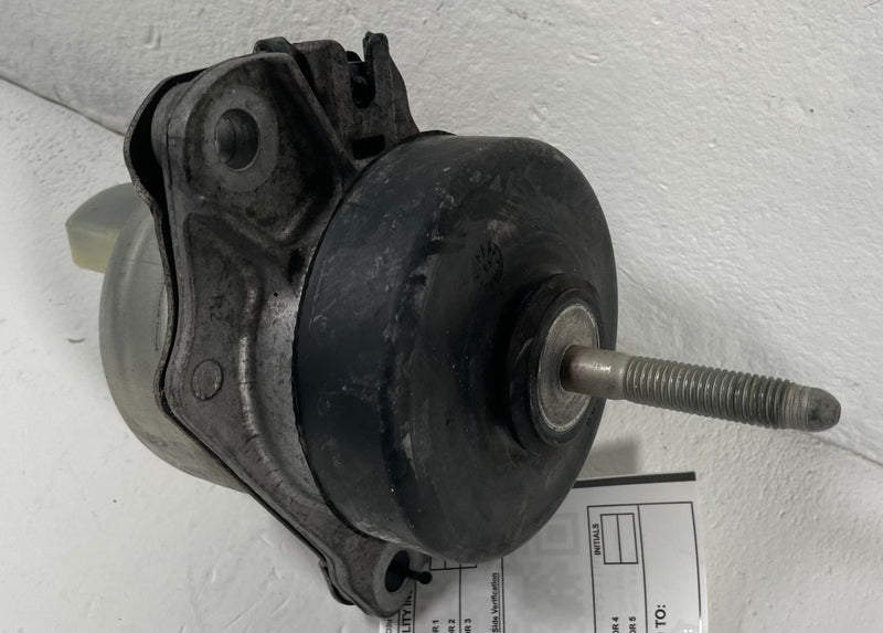 Load image into Gallery viewer, 2015 - 2021 FORD MUSTANG FRONT RIGHT SIDE ENGINE MOUNT INSULATOR 2.3L # 112934
