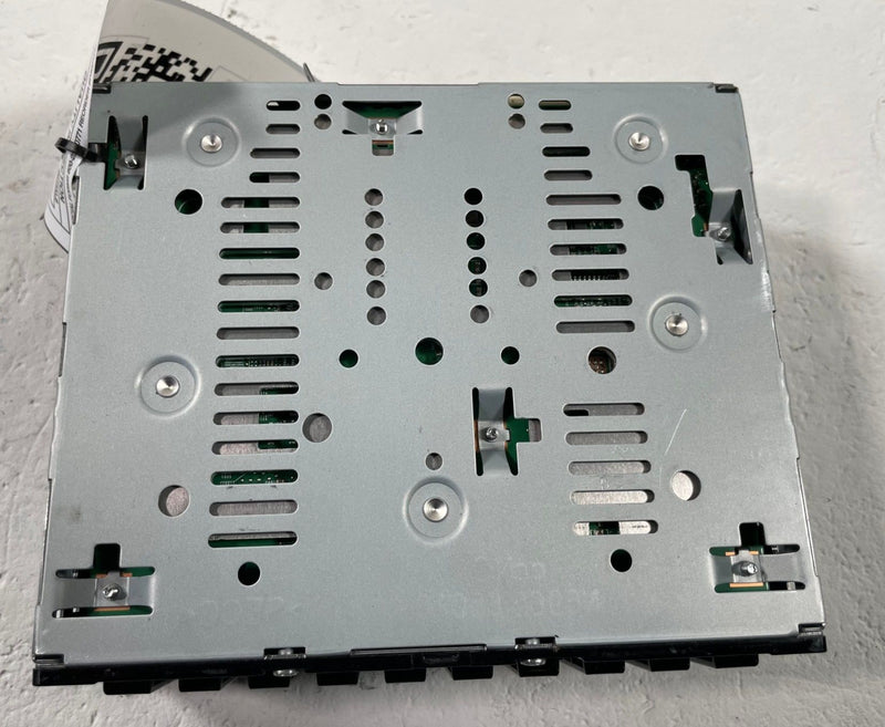 Load image into Gallery viewer, 2024-2025 HYUNDAI SANTA FE DASHBOARD RADIO AUDIO CONTROL MODULE UNIT # 112074
