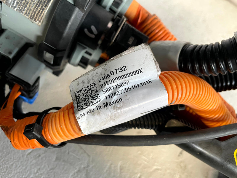 Load image into Gallery viewer, 2024 - 2026 HONDA PROLOGUE BATTERY CHARGING PORT W/ CABLE WIRE HARNESS # 114282
