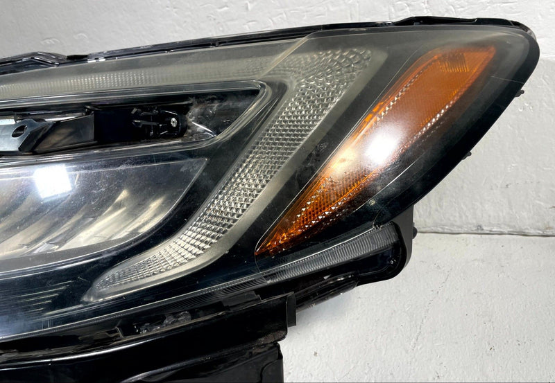 Load image into Gallery viewer, 2019-2022 HONDA PASSPORT PILOT FRONT LEFT DRIVER HEADLIGHT HEADLAMP # 107456

