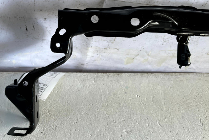 Load image into Gallery viewer, 23-25 HONDA PILOT FRONT BUMPER GRILLE UPPER MOUNT SUPPORT BRACKET BEAM # 109649
