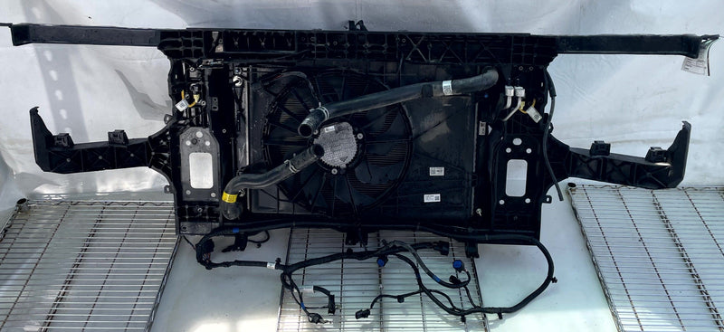 Load image into Gallery viewer, KIA TELLURIDE RADIATOR CORE SUPPORT W/ COOLING ASSEMBLY 3.8L 2020-2025 # 114385
