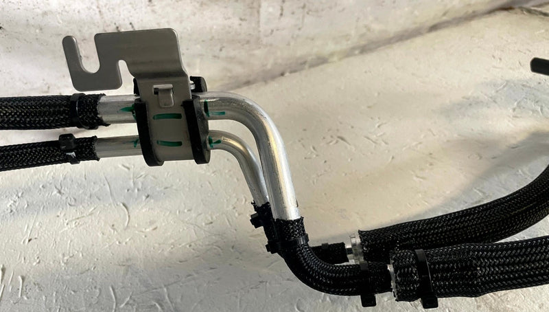 Load image into Gallery viewer, 24-25 HONDA PROLOGUE AC AIR CONDITIONING REFRIGERANT DISCHARGE HOSE PIPE #114285
