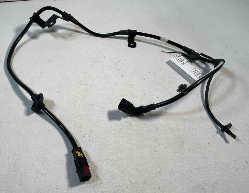 Load image into Gallery viewer, 2022-25 HYUNDAI TUCSON REAR LEFT DRIVER SIDE ABS WHEEL SPEED SENSOR # 107326
