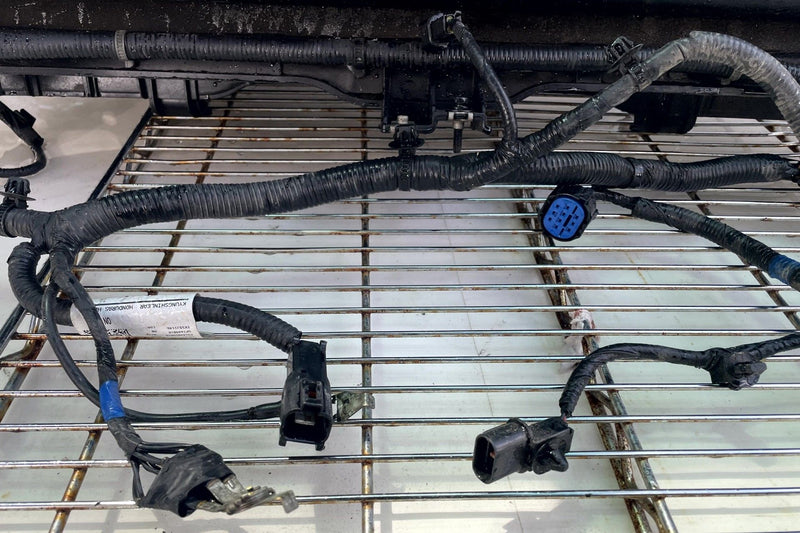 Load image into Gallery viewer, KIA TELLURIDE RADIATOR CORE SUPPORT W/ COOLING ASSEMBLY 3.8L 2020-2025 # 114385
