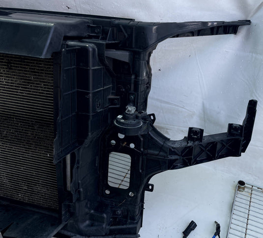 KIA TELLURIDE RADIATOR CORE SUPPORT W/ COOLING ASSEMBLY 3.8L 2020-2025