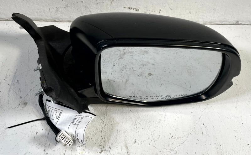Load image into Gallery viewer, 2019-2025 HONDA PASSPORT FRONT RIGHT SIDE EXTERIOR DOOR MIRROR BLACK # 107484
