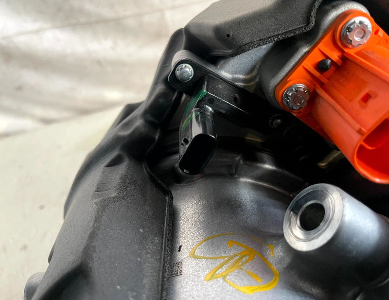 Load image into Gallery viewer, 24-25 HONDA PROLOGUE ELECTRIC AC AIR CONDITIONING COMPRESSOR W/ COVER # 114280
