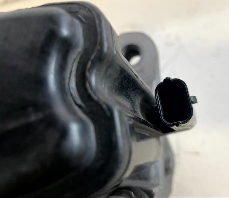 Load image into Gallery viewer, 2024-2026 HONDA PROLOGUE REAR RIGHT PASSENGER SIDE BRAKE CALIPER # 114279
